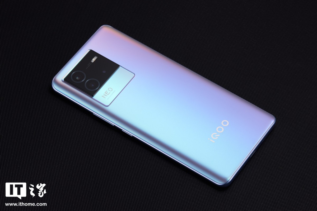 iQOO Neo6 SE 推出 12GB+512GB 版本，预售价 2799 元