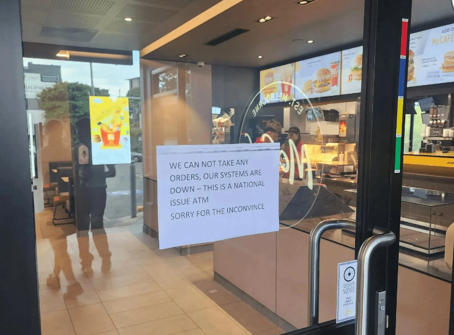 麦当劳全球点餐系统故障，第三方服务商配置错误成祸端